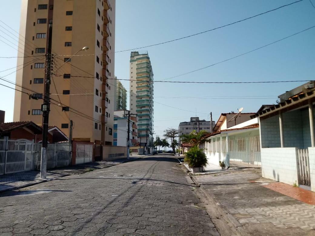 Villa Casa Para Temporada Na Praia Grande Aprox 100 Mts Da Praia Exterior foto